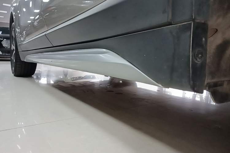 Used BMW X1 2019 sDrive18Li Premium Edition Left Side Sill