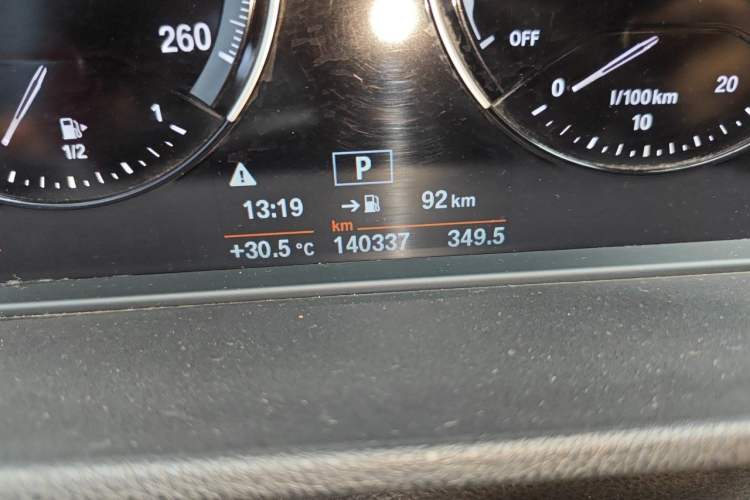 Used BMW X1 2019 sDrive18Li Premium Edition Odometer Close Up