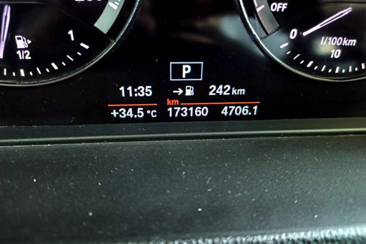 Used BMW X1 2019 sDrive18Li Premium Edition Odometer Close Up