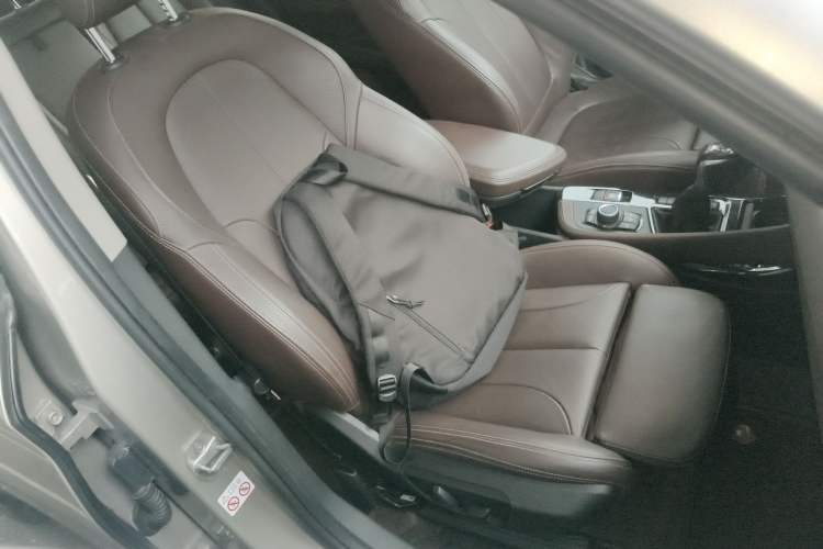 Used BMW X1 2019 sDrive18Li Premium Edition Right Front Seat