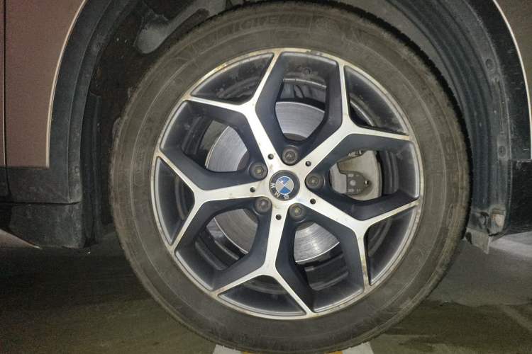Used BMW X1 2019 xDrive20Li Luxury Model Right Front Wheel Hub