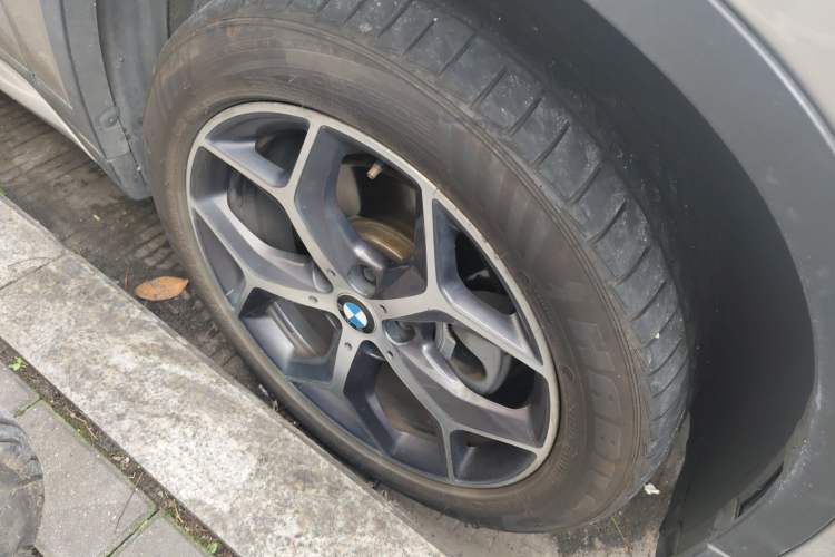 Used BMW X1 2019 sDrive18Li Premium Edition Right Front Wheel Hub