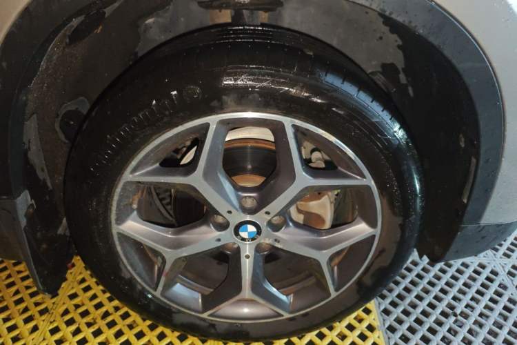 Used BMW X1 2019 sDrive18Li Premium Edition Right Front Wheel Hub