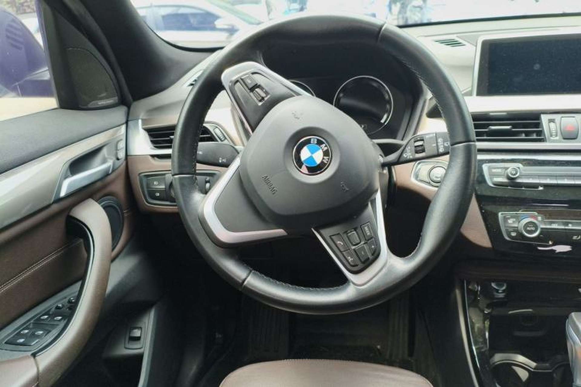 Used BMW X1 2019 xDrive20Li Luxury Model Steering Wheel