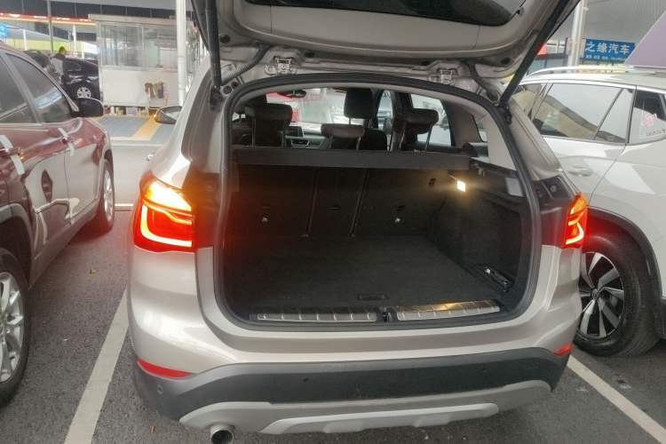 Used BMW X1 2019 sDrive18Li Premium Edition Trunk