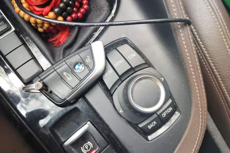 Used BMW X1 2019 sDrive18Li Premium Edition Vehicle Key