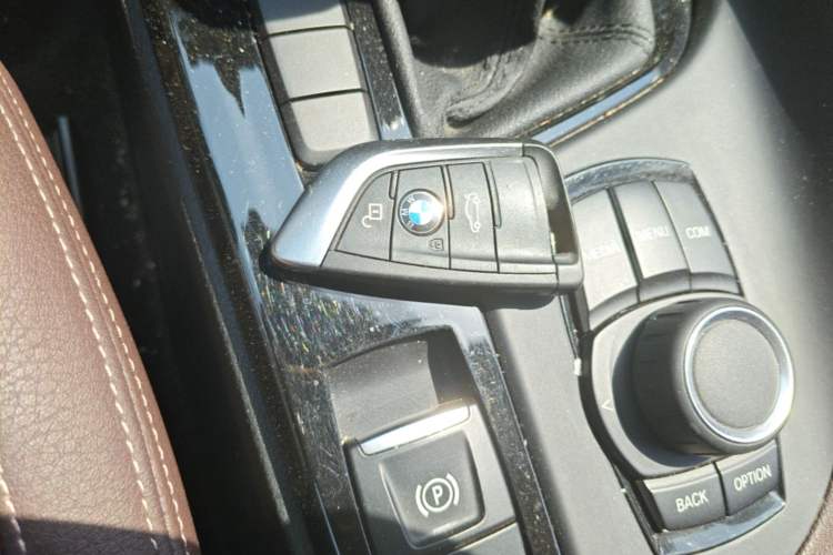 Used BMW X1 2019 sDrive18Li Premium Edition Vehicle Key