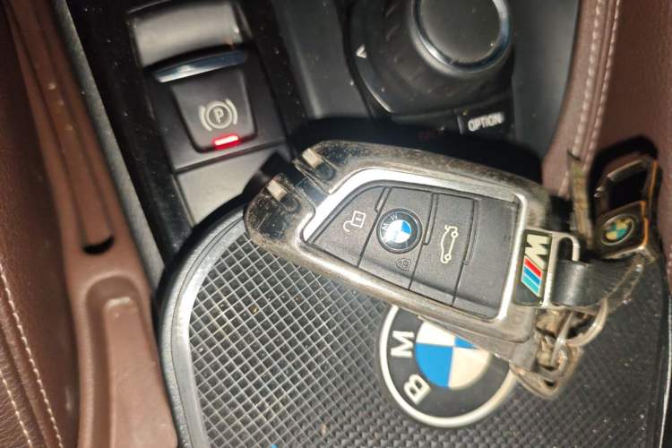 Used BMW X1 2019 sDrive18Li Premium Edition Vehicle Key