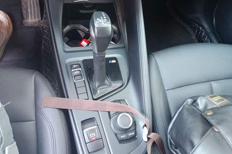 Used BMW X1 2019 sDrive20Li Leading Model Gear Lever
