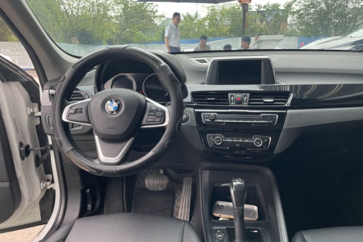 Used BMW X1 2019 sDrive20Li Leading Model Interior 4
