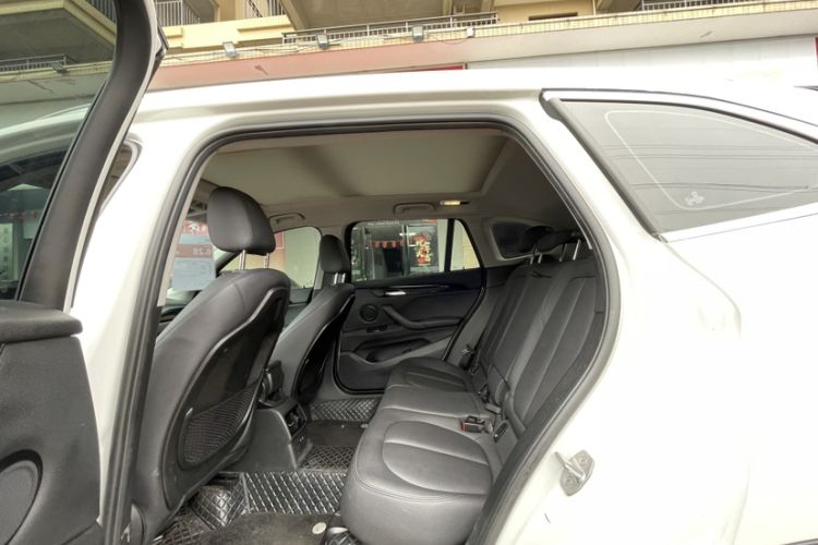 Used BMW X1 2019 sDrive20Li Leading Model Interior 5