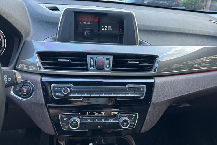 Used BMW X1 2019 sDrive18Li Premium Edition Audio And AC Panel