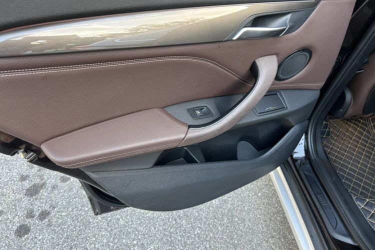 Used BMW X1 2019 sDrive18Li Premium Edition Interior 7