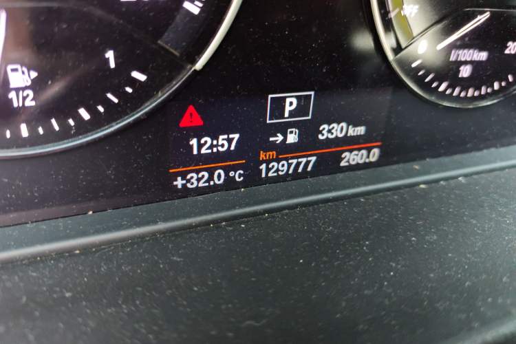 Used BMW X1 2019 sDrive18Li Premium Edition Odometer Close Up