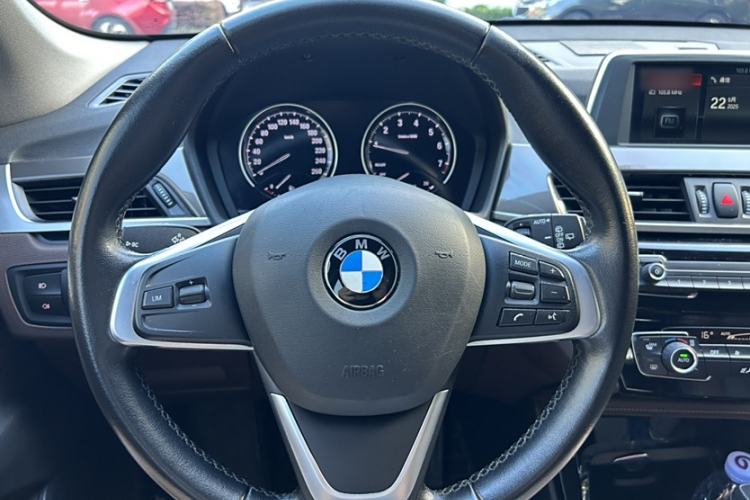 Used BMW X1 2019 sDrive18Li Premium Edition Steering Wheel