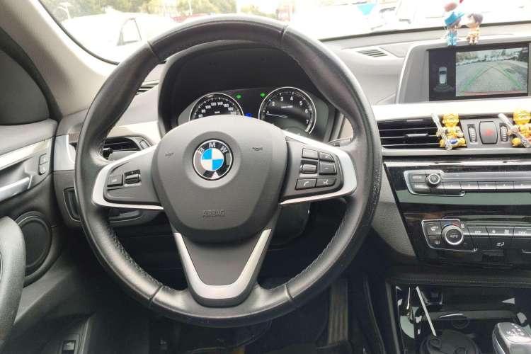 Used BMW X1 2019 sDrive18Li Premium Edition Steering Wheel