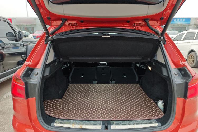 Used BMW X1 2019 sDrive20Li Leading Model Trunk