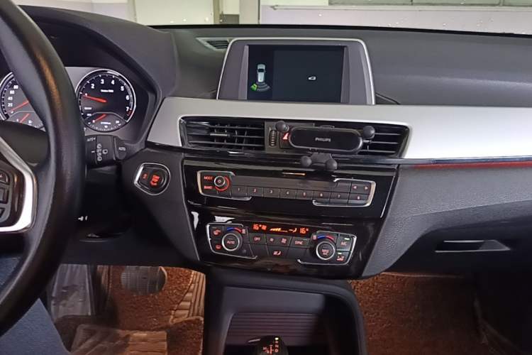 Used BMW X1 2019 sDrive18Li Fashion Model Audio And AC Panel