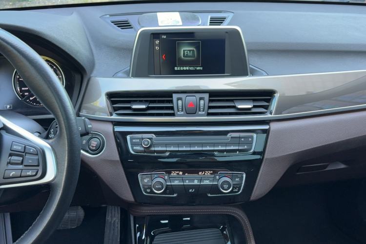 Used BMW X1 2019 sDrive18Li Premium Edition Audio And AC Panel