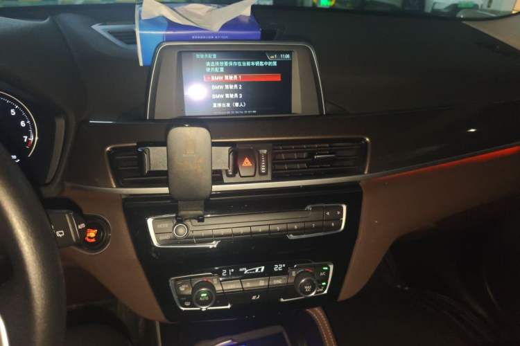 Used BMW X1 2019 sDrive18Li Premium Edition Audio And AC Panel