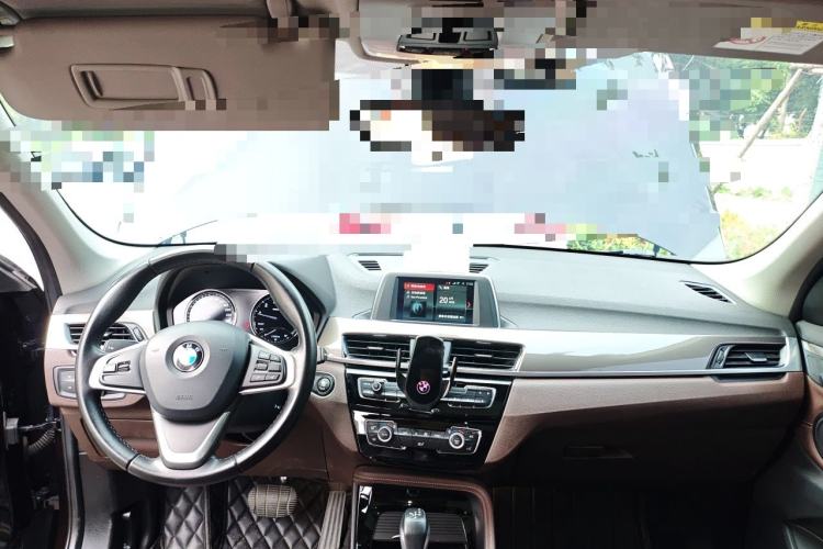 Used BMW X1 2019 sDrive18Li Premium Edition Center Console