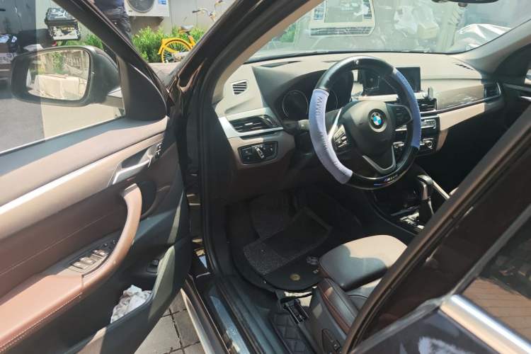 Used BMW X1 2019 xDrive20Li Luxury Edition Driver Seat