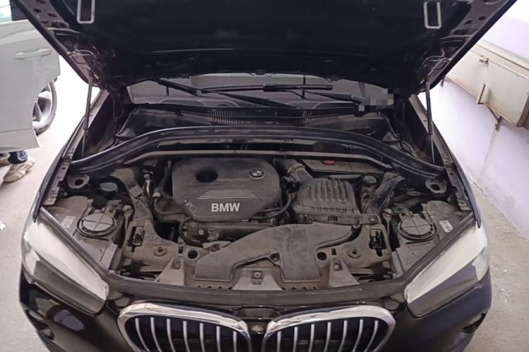Used BMW X1 2019 sDrive18Li Fashion Model Engine Bay