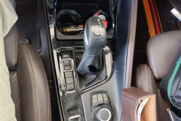 Used BMW X1 2019 sDrive18Li Premium Edition Gear Lever