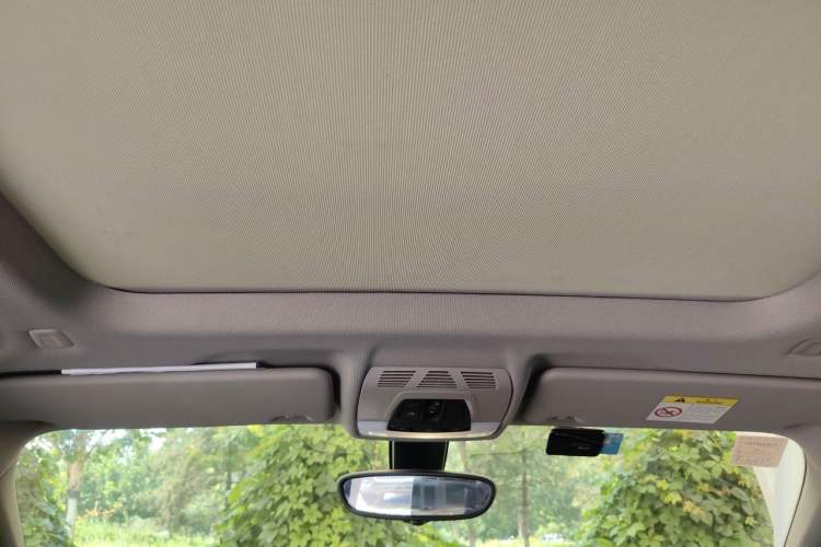 Used BMW X1 2019 sDrive18Li Premium Edition Headliner