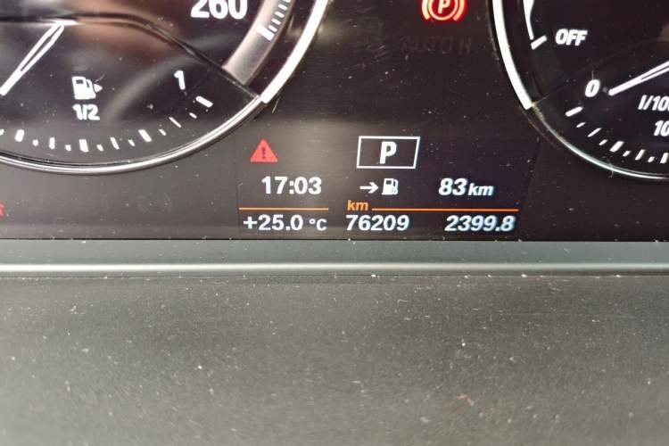 Used BMW X1 2019 sDrive18Li Premium Edition Odometer Close Up
