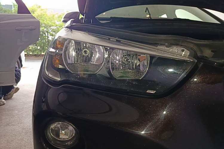 Used BMW X1 2019 sDrive18Li Fashion Model Right Front Headlight
