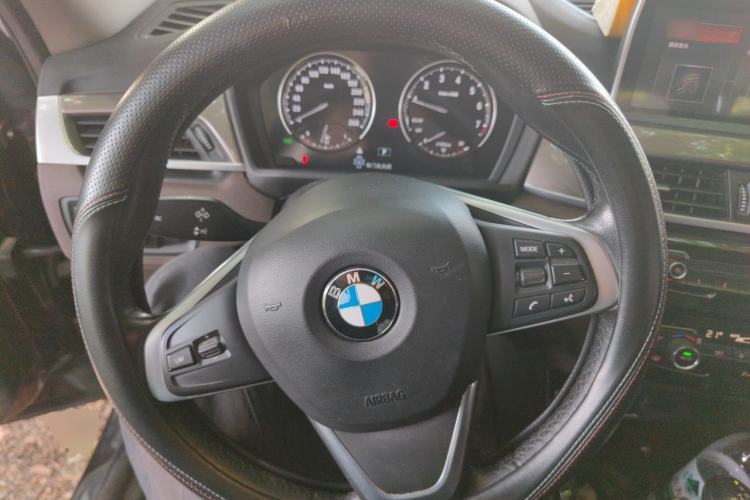 Used BMW X1 2019 sDrive18Li Premium Edition Steering Wheel