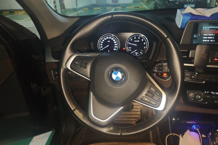 Used BMW X1 2019 sDrive18Li Premium Edition Steering Wheel