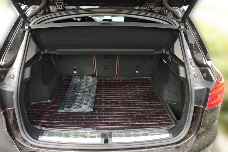 Used BMW X1 2019 sDrive18Li Premium Edition Trunk