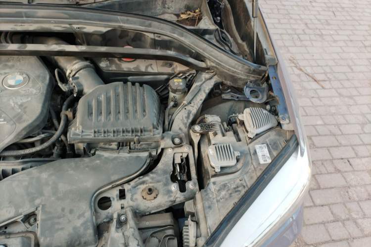 Used BMW X1 2019 sDrive18Li Premium Edition Engine Bay Left