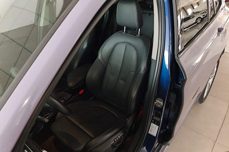 Used BMW X1 2019 sDrive18Li Premium Edition Left Front Seat
