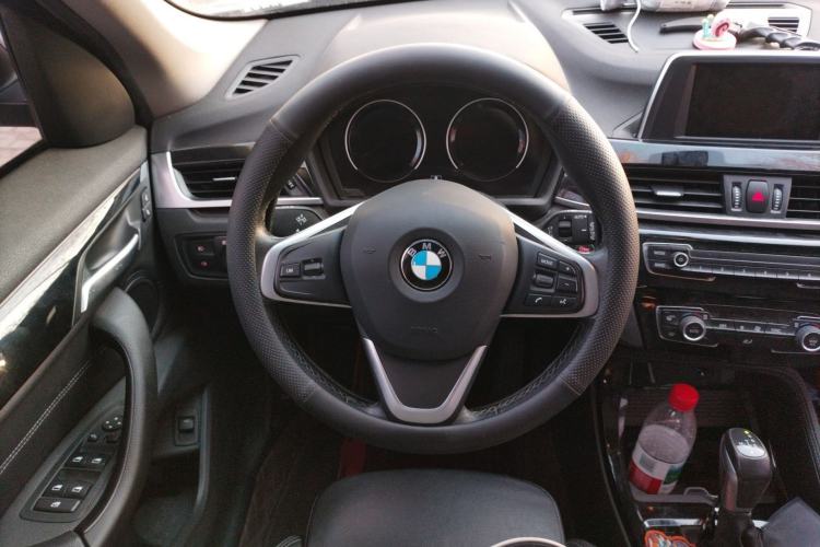 Used BMW X1 2019 sDrive18Li Premium Edition Steering Wheel