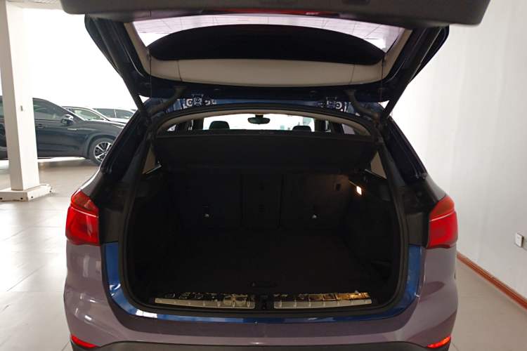 Used BMW X1 2019 sDrive18Li Premium Edition Trunk