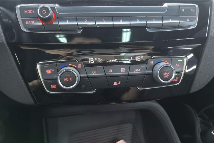 Used BMW X1 2019 sDrive18Li Fashion Model Audio And AC Panel