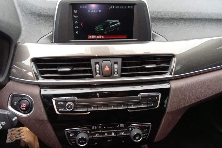 Used BMW X1 2019 sDrive18Li Premium Edition Audio And AC Panel
