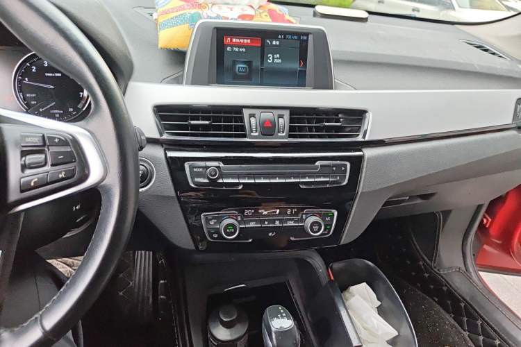 Used BMW X1 2019 sDrive20Li Leading Model Audio And AC Panel