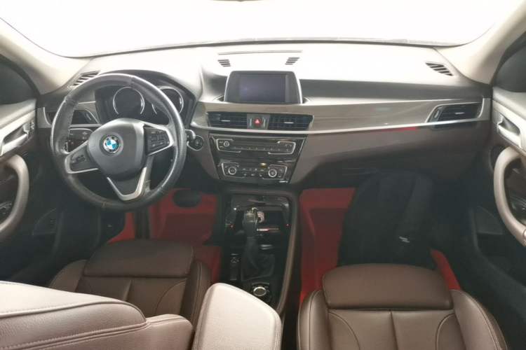 Used BMW X1 2019 sDrive18Li Premium Edition Center Console