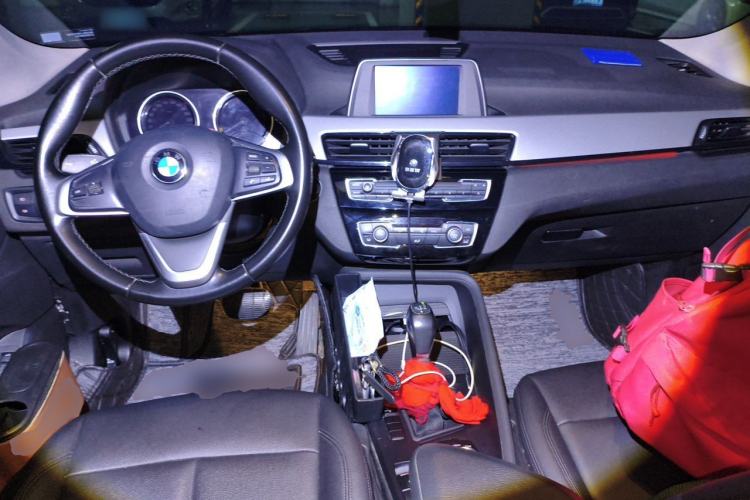 Used BMW X1 2019 sDrive20Li Leading Model Center Console