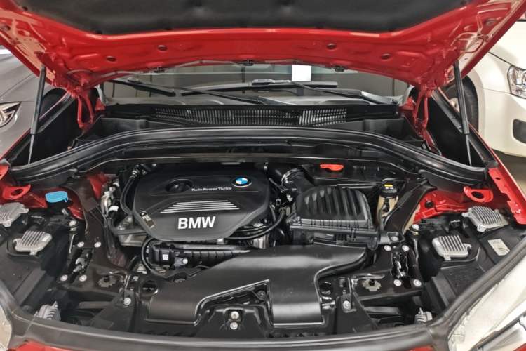 Used BMW X1 2019 sDrive18Li Premium Edition Engine Bay