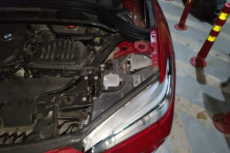 Used BMW X1 2019 sDrive18Li Premium Edition Engine Bay Left