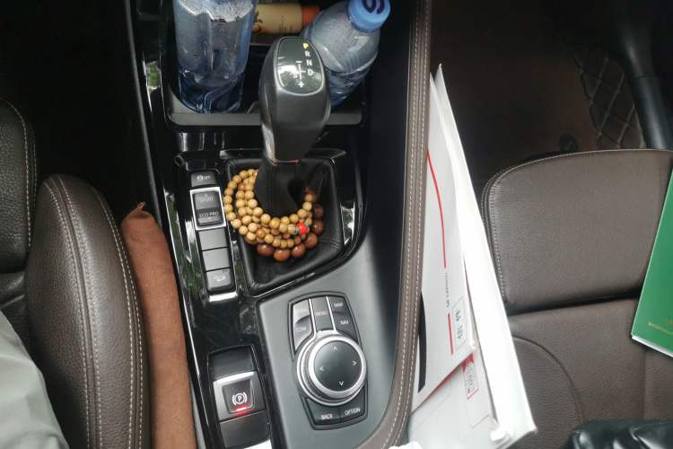 Used BMW X1 2019 xDrive20Li Luxury Model Gear Lever