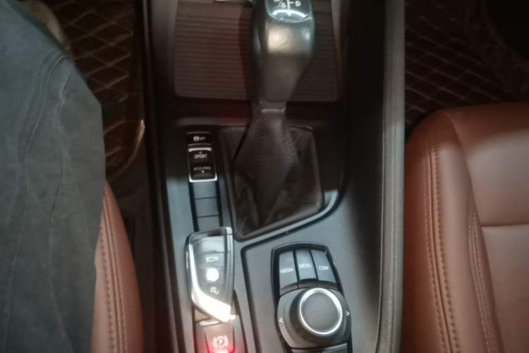 Used BMW X1 2019 sDrive20Li Leading Model Gear Lever