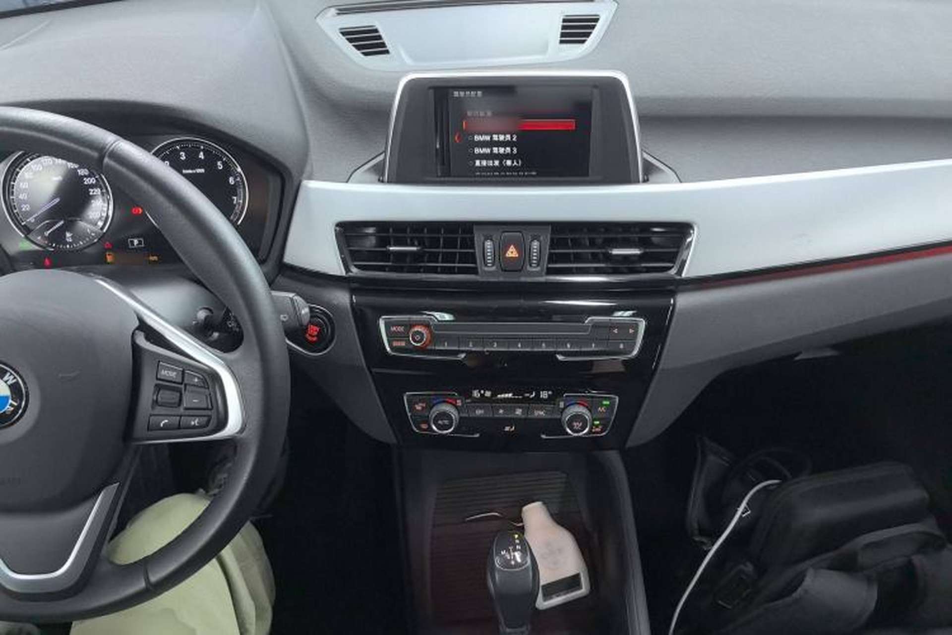 Used BMW X1 2019 sDrive18Li Fashion Model Interior 2
