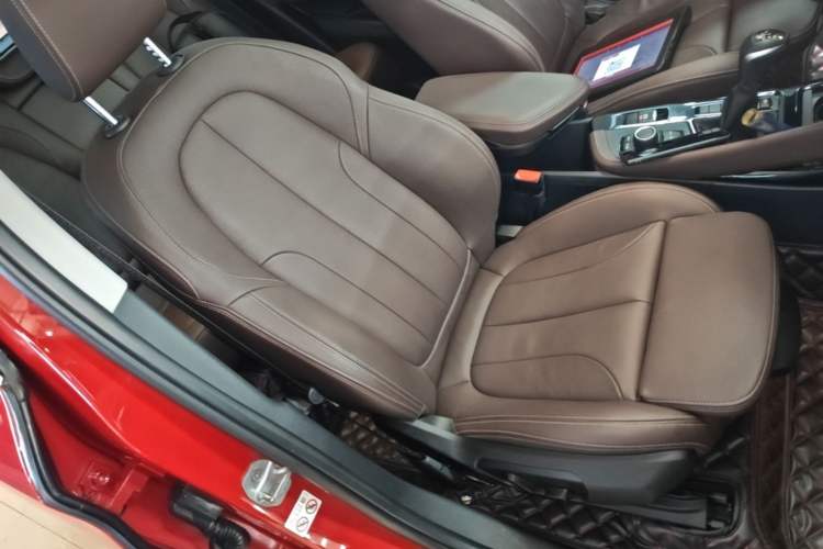 Used BMW X1 2019 sDrive18Li Premium Edition Right Front Seat