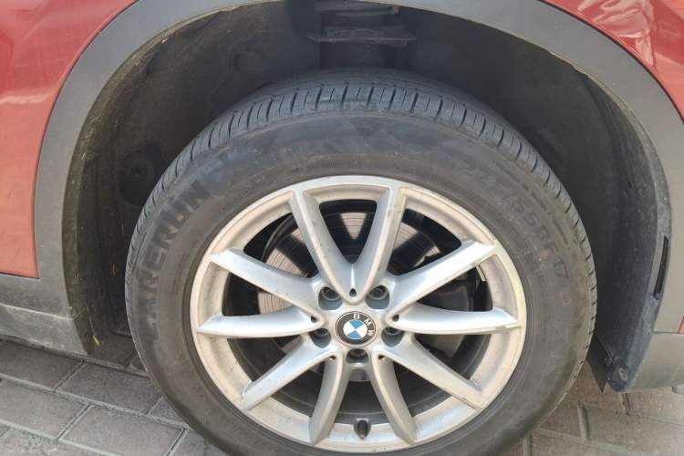 Used BMW X1 2019 sDrive18Li Fashion Model Right Front Wheel Hub